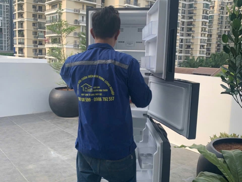 Những lợi ích khi lựa chọn đơn vị sửa tủ lạnh uy tín